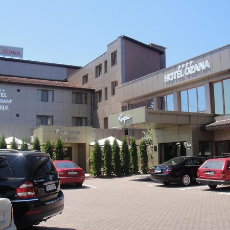 Hotel Ozana Bistrita  Bagian luar foto