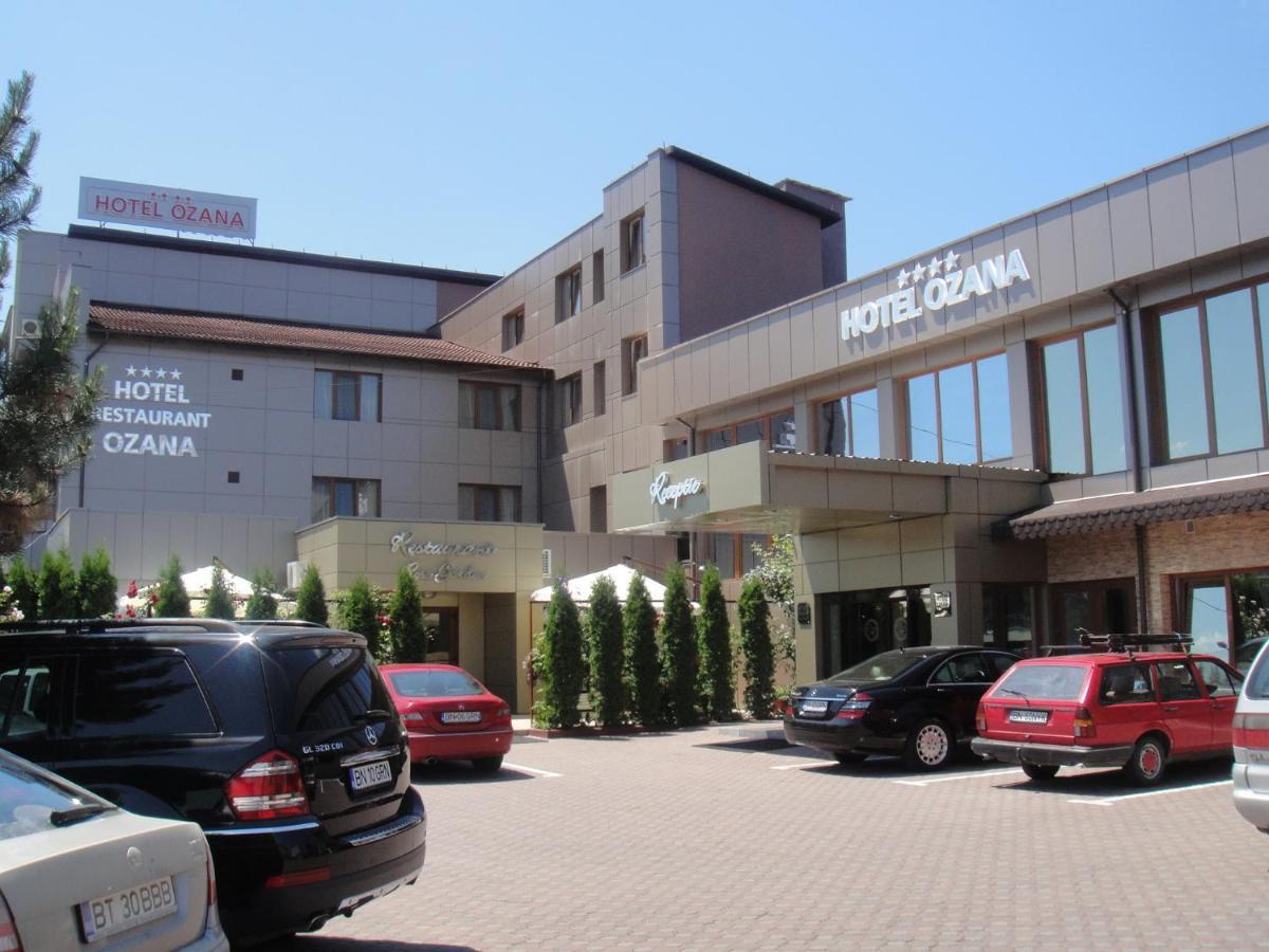 Hotel Ozana Bistrita  Bagian luar foto